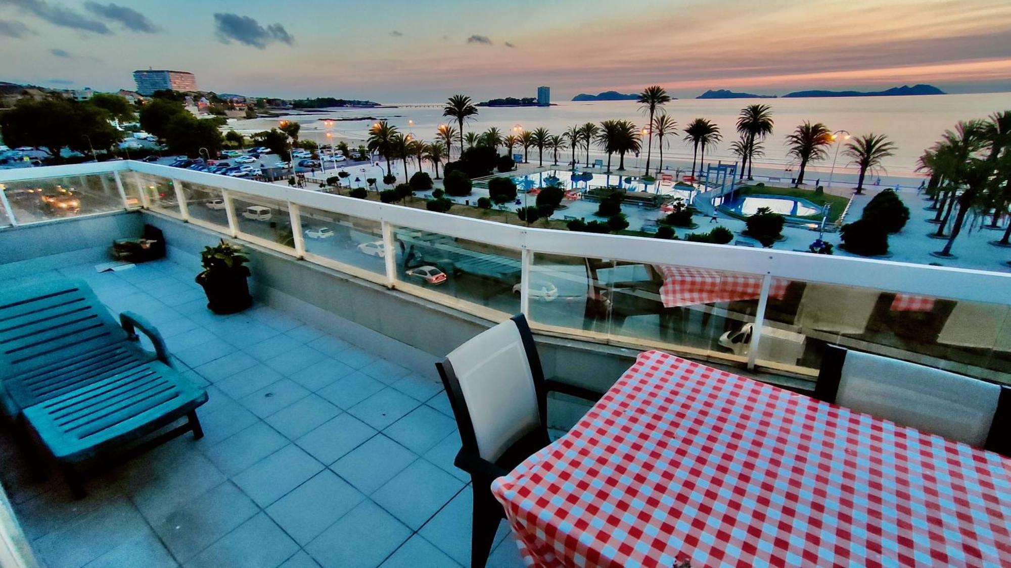 Samil Apartment, Primera Linea De Playa Con Wifi Y Garaje Vigo Exterior photo